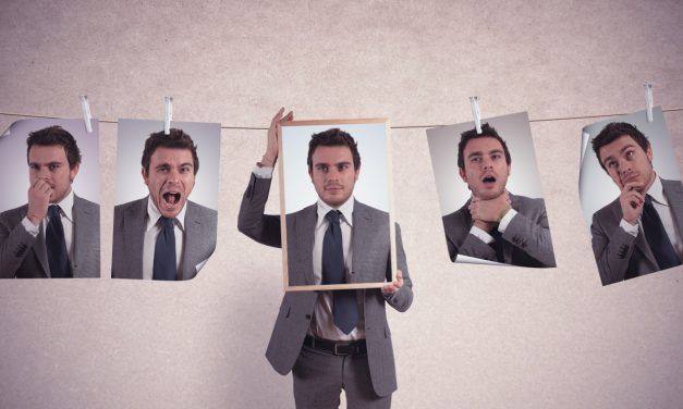 Cómo manejar sus emociones durante una negociación