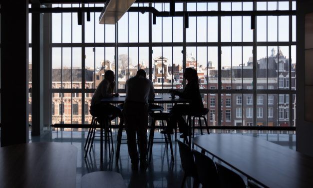 Cómo pedirle a alguien que sea una referencia laboral