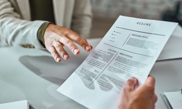 Investigación: Las brechas en el currículum aún importan