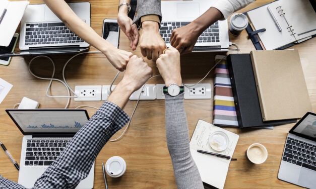 17 actividades de team building para equipos presenciales, remotos e híbridos