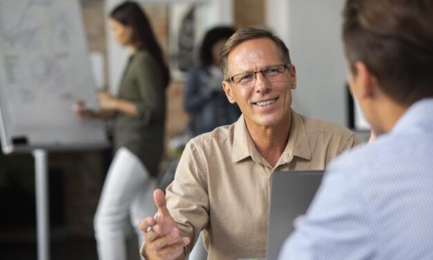 No necesita un mentor para obtener el asesoramiento profesional que necesita