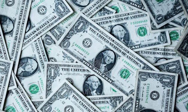 ¿Cómo construir riqueza cuando no viene de una familia con dinero?
