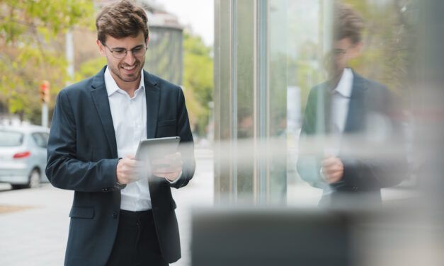 Lo que los vendedores necesitan de los líderes en cada etapa de su carrera profesional