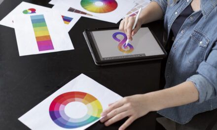 Investigación: ¿Sabe qué señales envían los colores de su logotipo?