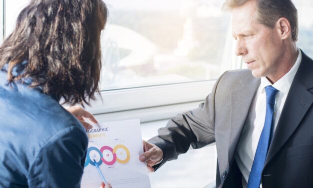 4 estrategias para ayudar a los nuevos líderes a dar retroalimentación