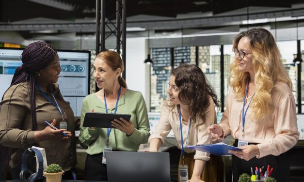 Nuestros consejos favoritos sobre gestión para liderar con IA